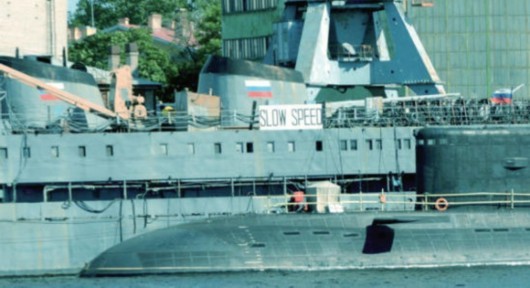 Tàu ngầm Hà Nội lớp Kilo, chiếc đầu tiên Nga chế tạo cho Việt Nam.